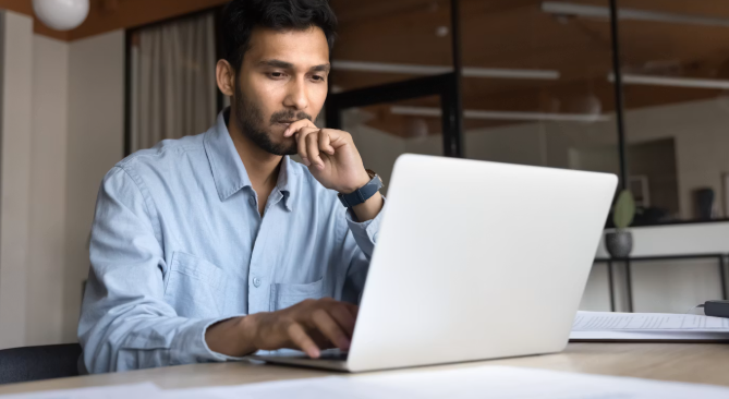 How to Recognize Warning Signs in Online Job Offers